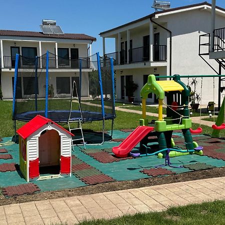 Hotel Complex Turistic N&S Două Mai Zewnętrze zdjęcie