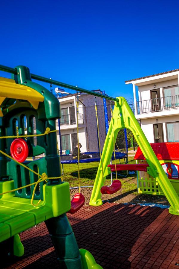 Hotel Complex Turistic N&S Două Mai Zewnętrze zdjęcie