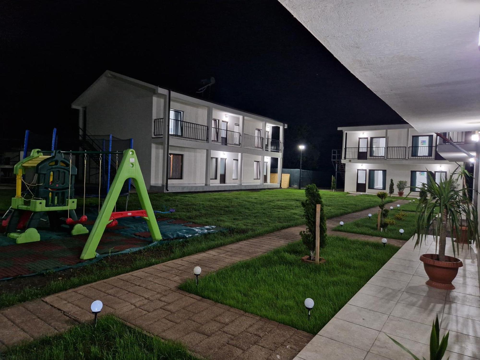 Hotel Complex Turistic N&S Două Mai Zewnętrze zdjęcie