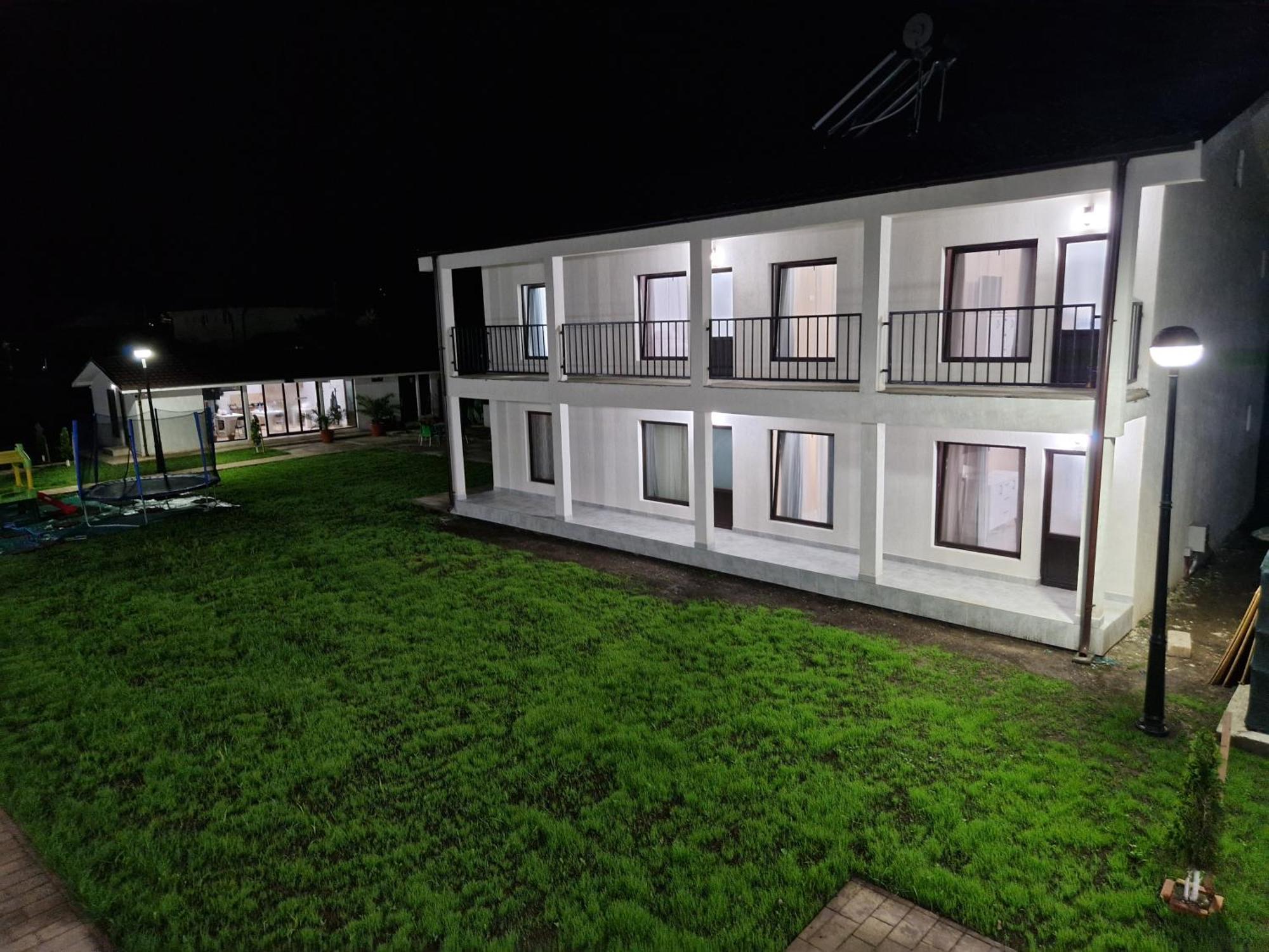 Hotel Complex Turistic N&S Două Mai Zewnętrze zdjęcie